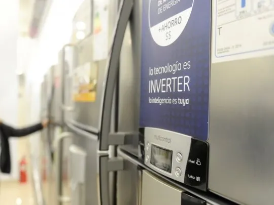 57491-alertan-que-2-de-cada-3-hogares-tienen-heladeras-obsoletasjpg